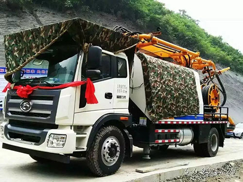 噴射混凝土機(jī)械手施工