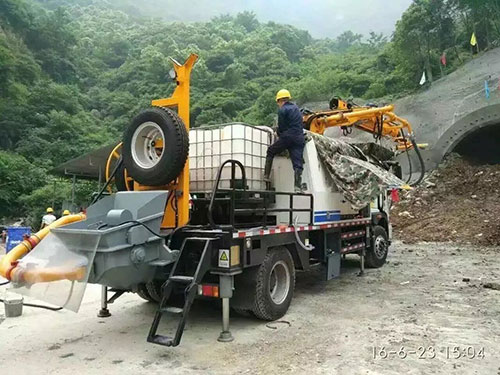 噴射混凝土機械手施工