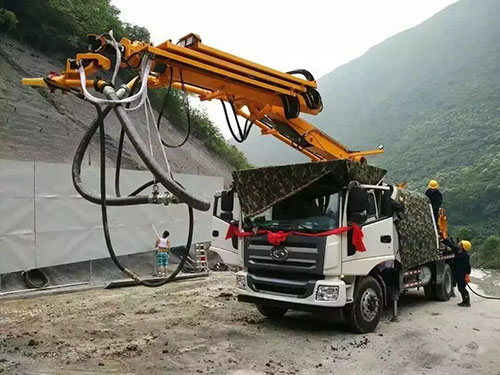噴射混凝土機(jī)械手施工